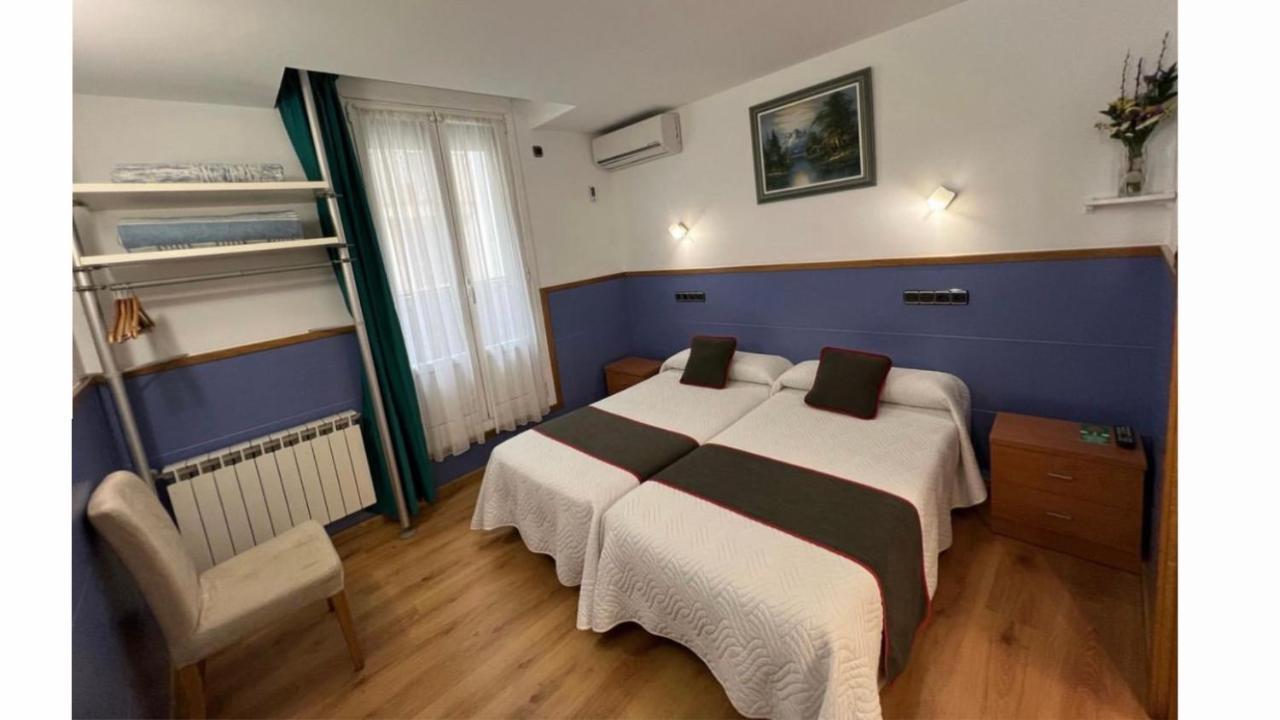 Pension Irune By Vivere Stays San Sebastián Exteriör bild