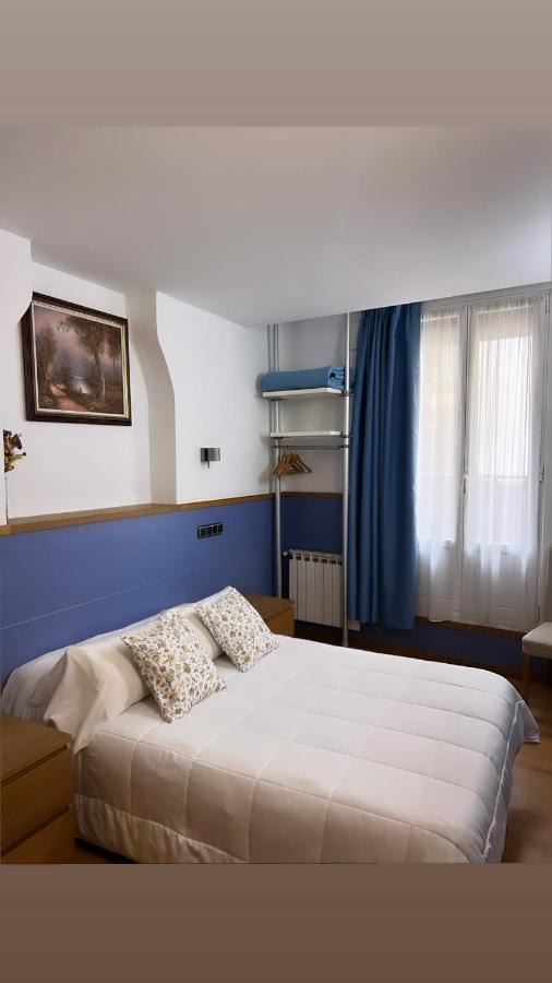 Pension Irune By Vivere Stays San Sebastián Exteriör bild